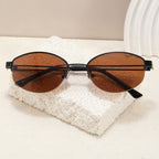 Gafas de moda con elegante forma ovalada