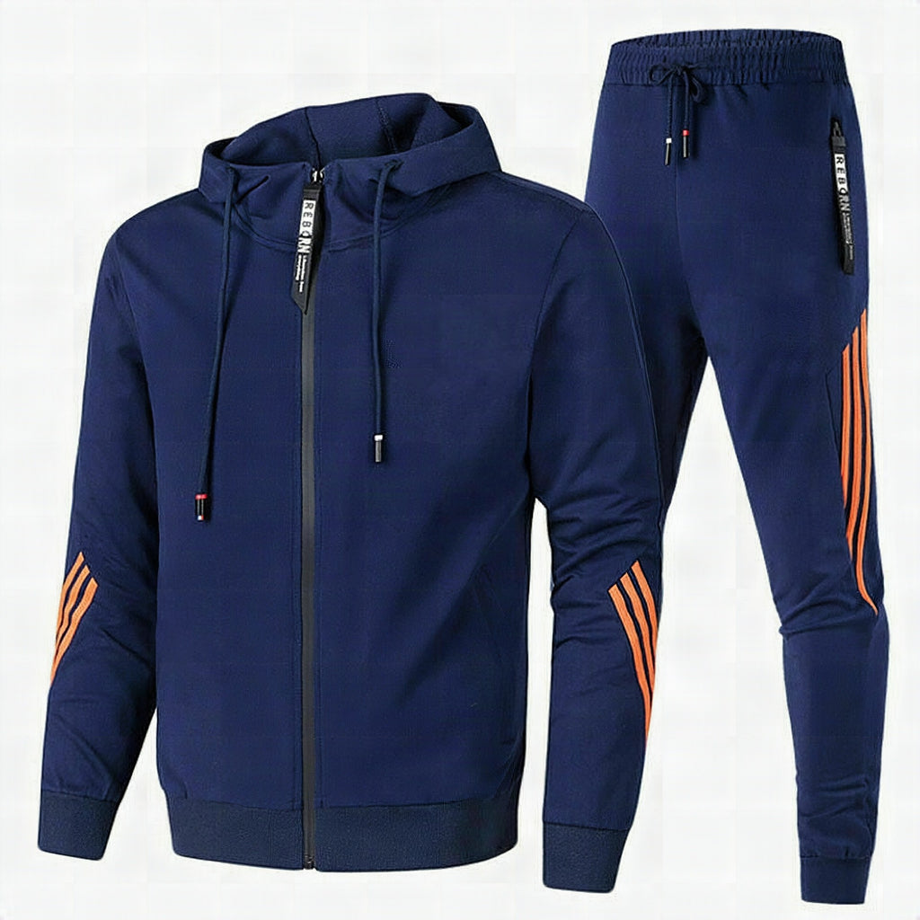 Detalle del tejido transpirable y acabado ergonómico del chándal deportivo para hombre