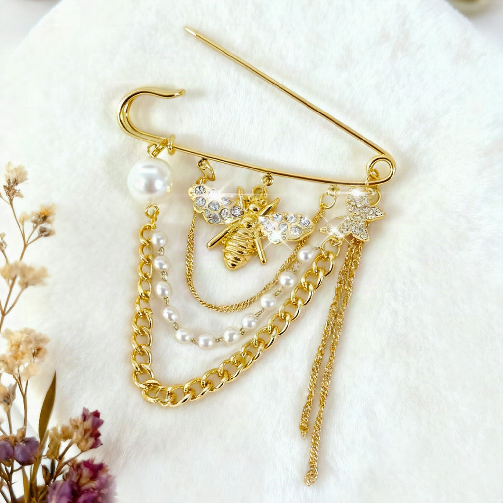 Imperdible elegante con perlas y cristales