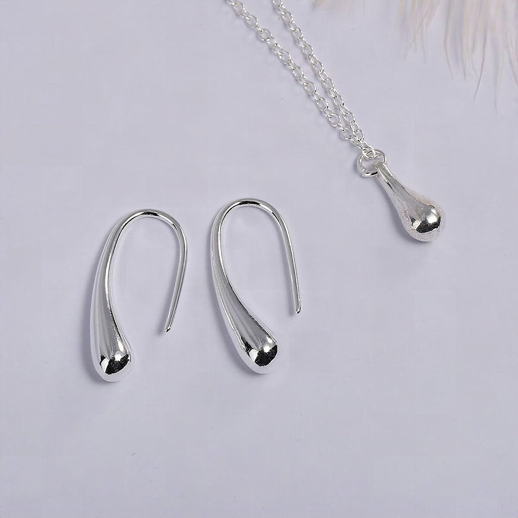 Conjunto de joyería de cuatro piezas
