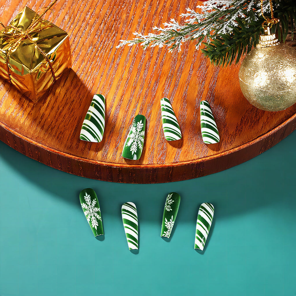Set de diseño de uñas navideñas