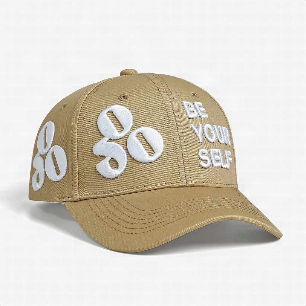 Gorra de mujer con diseño moderno