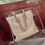 Bolso tote anudado a mano en materiales naturales