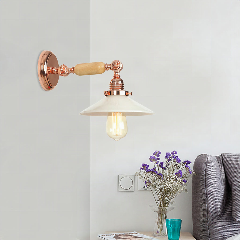 Aplique de pared industrial con pantalla cónica de cristal opalino oro rosa