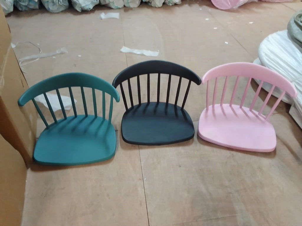 Silla con estructura metálica