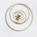 Reloj de pared artístico con diseño minimalista