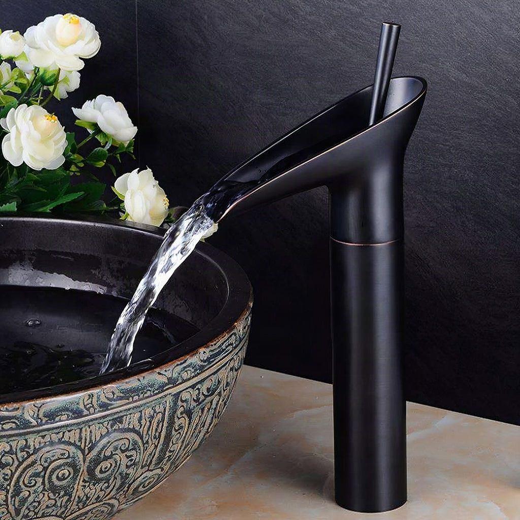 Grifo de lavabo cascada estilo antiguo