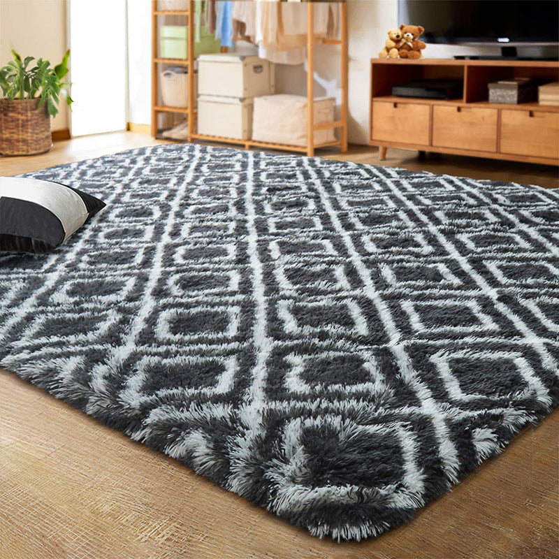 Alfombra de pelo largo con diseño geométrico