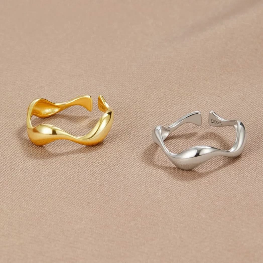 Anillo ajustable con diseño de olas del océano