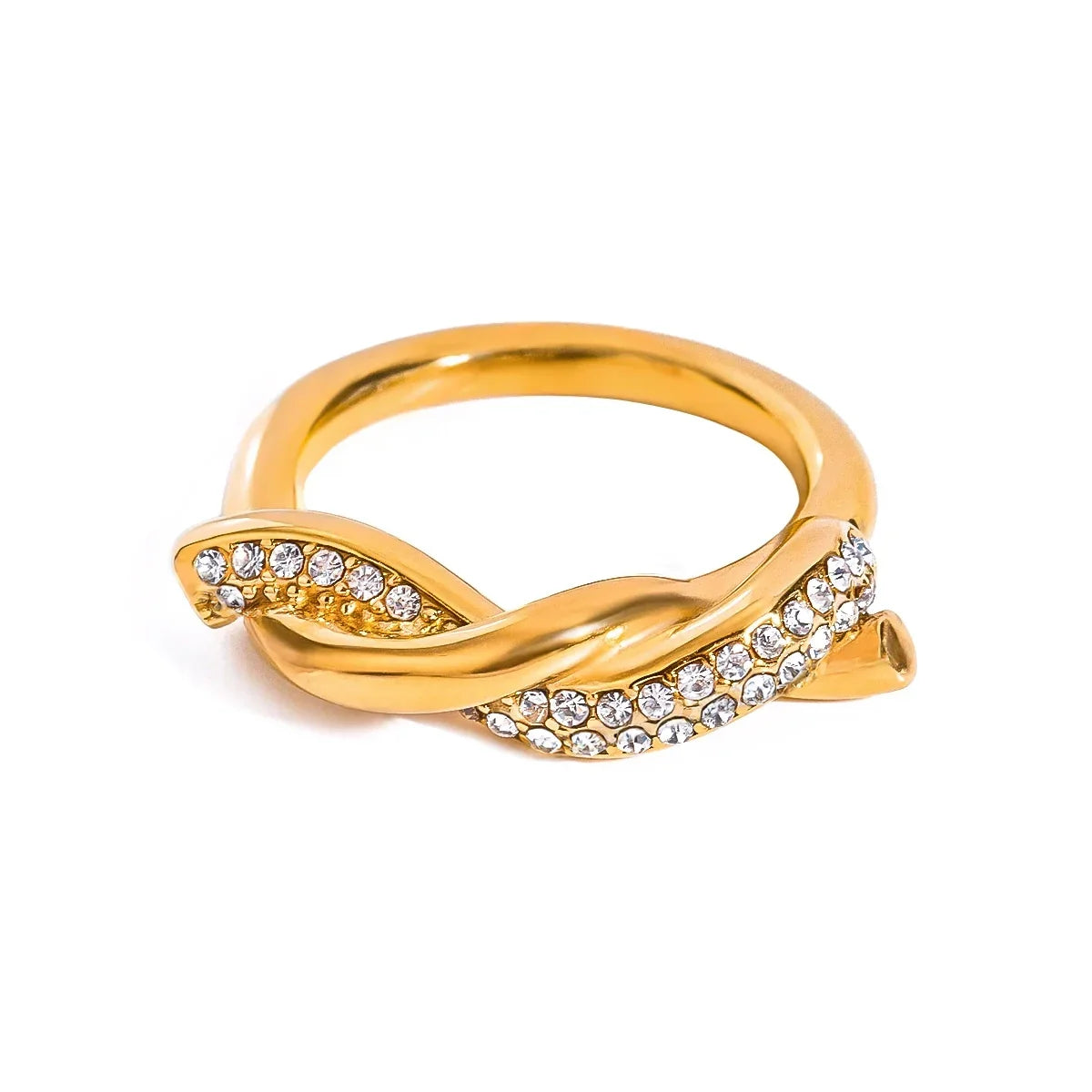Anillo entrelazado con circonitas