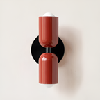 Aplique de pared con batería — doble pantalla cápsula, diseño sin cables