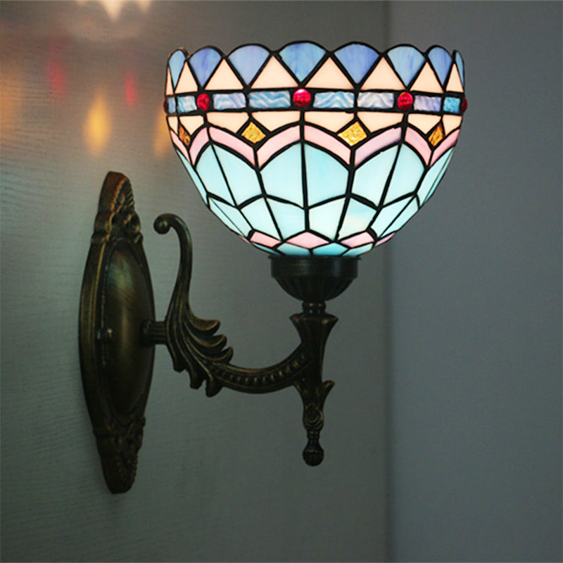 Aplique de pared mediterráneo con pantalla de cristal azul