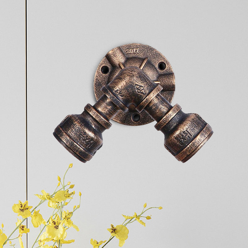Aplique de pared doble con pantalla de hierro forjado estilo industrial rústico en bronce envejecido