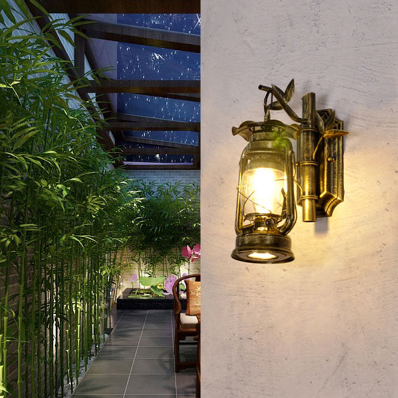 Aplique de pared industrial farol 1 luz con cristal transparente y placa trasera de bambú metálico