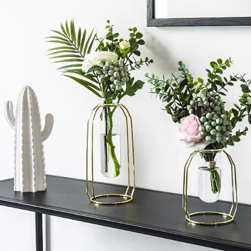 Base elegante para arreglos florales con estilo