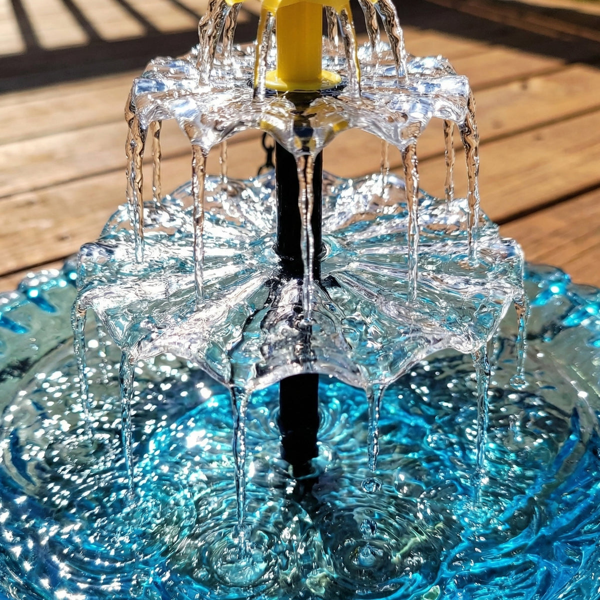 Bebedero colgante para pájaros con fuente solar de dos niveles y cuenco de cristal