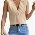 Blusa elegante de mujer sin mangas con cuello en V