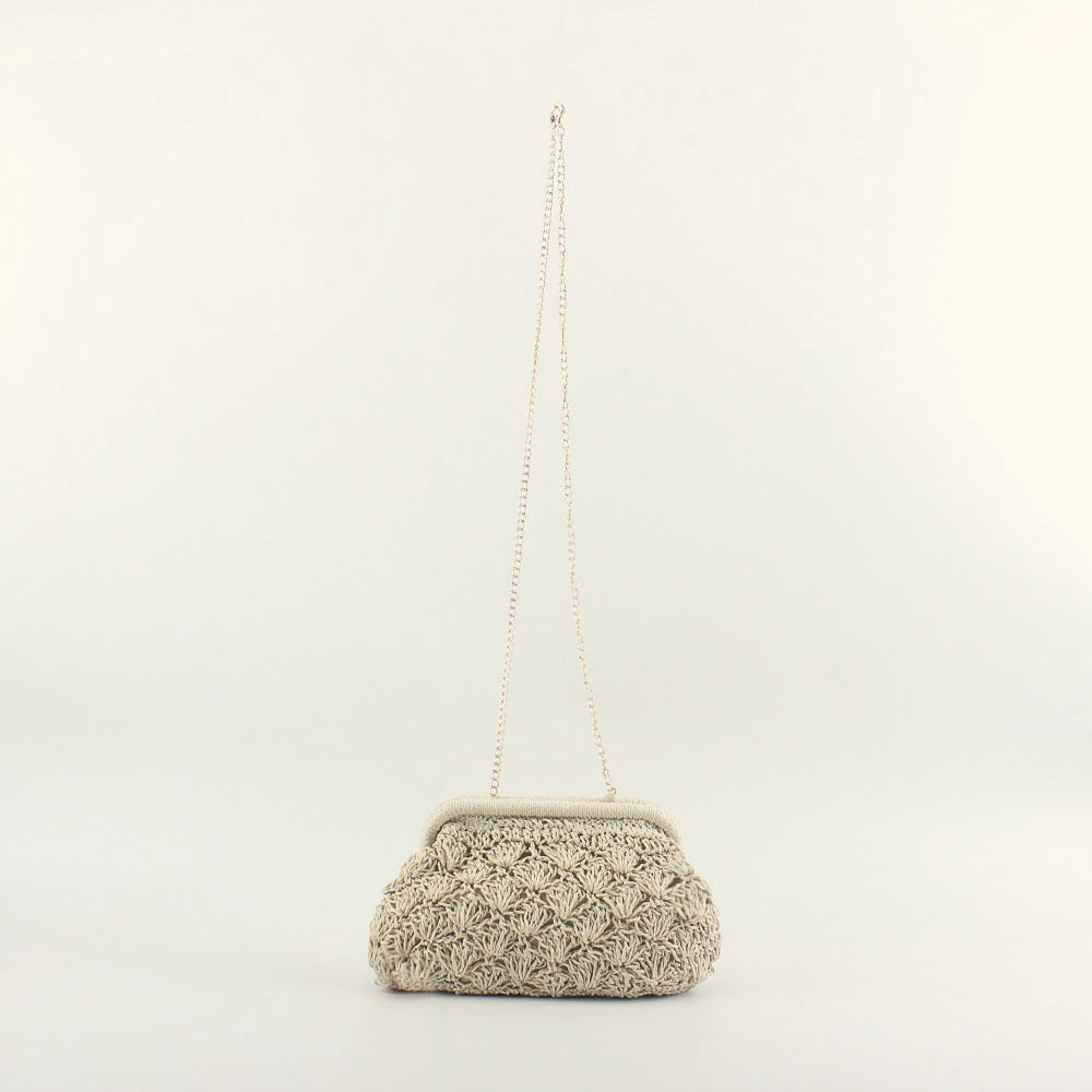 Bolso clutch de ganchillo elegante