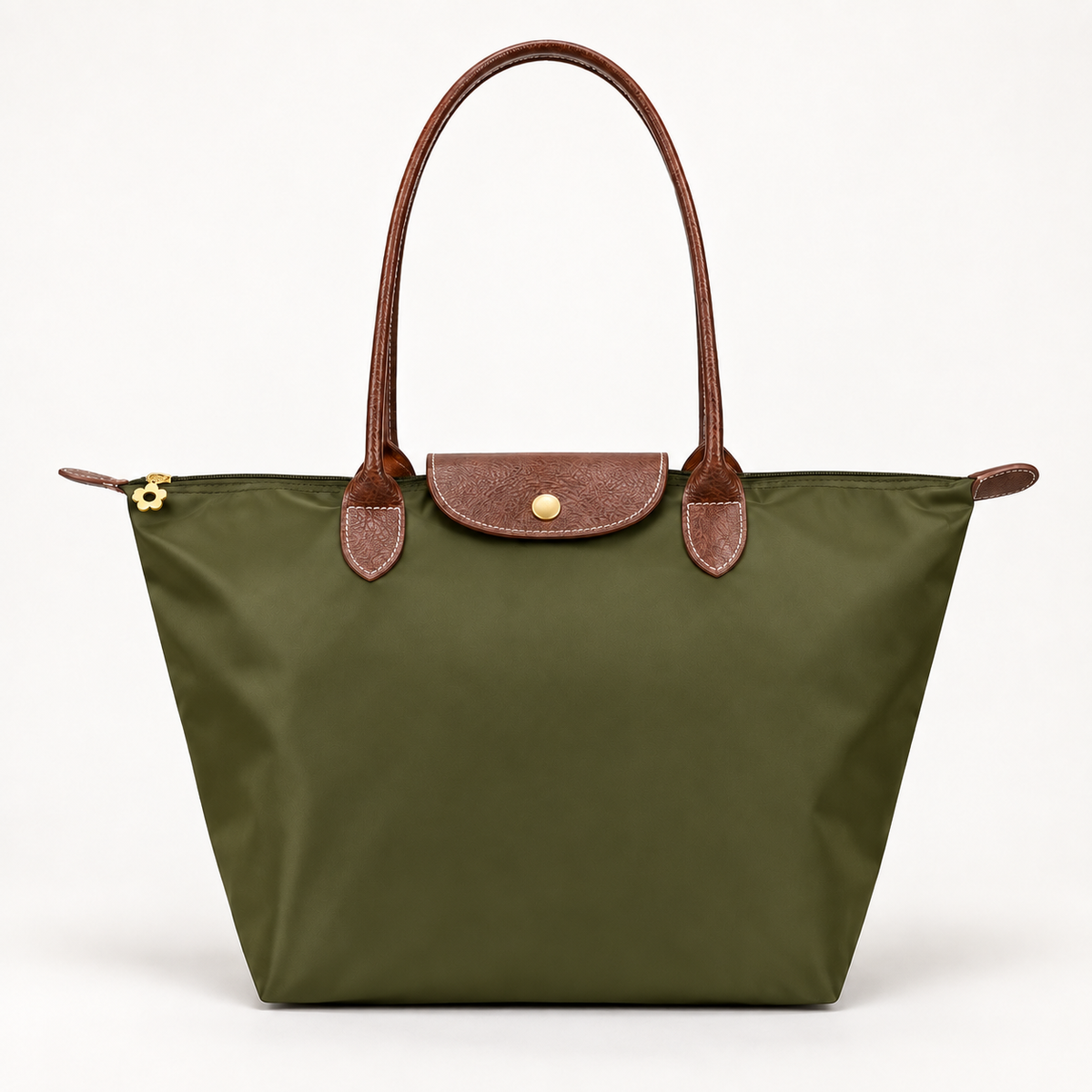 Bolso de mujer con detalles lujosos y asas prácticas