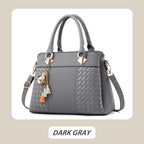 Bolso elegante para mujer con colgante de borla
