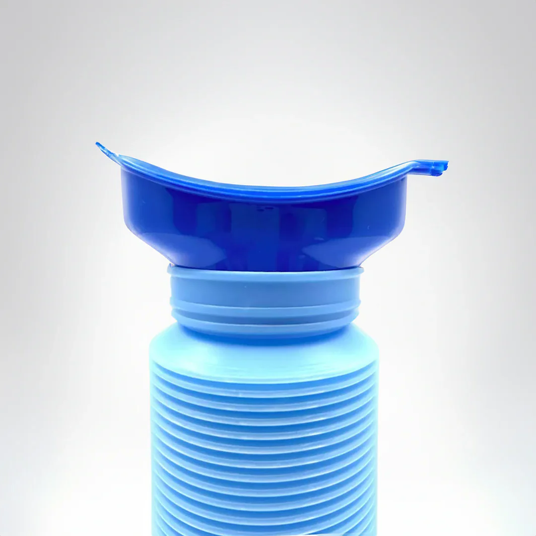 Botella orinal portátil con adaptadores duales y manguera flexible, 750 ml