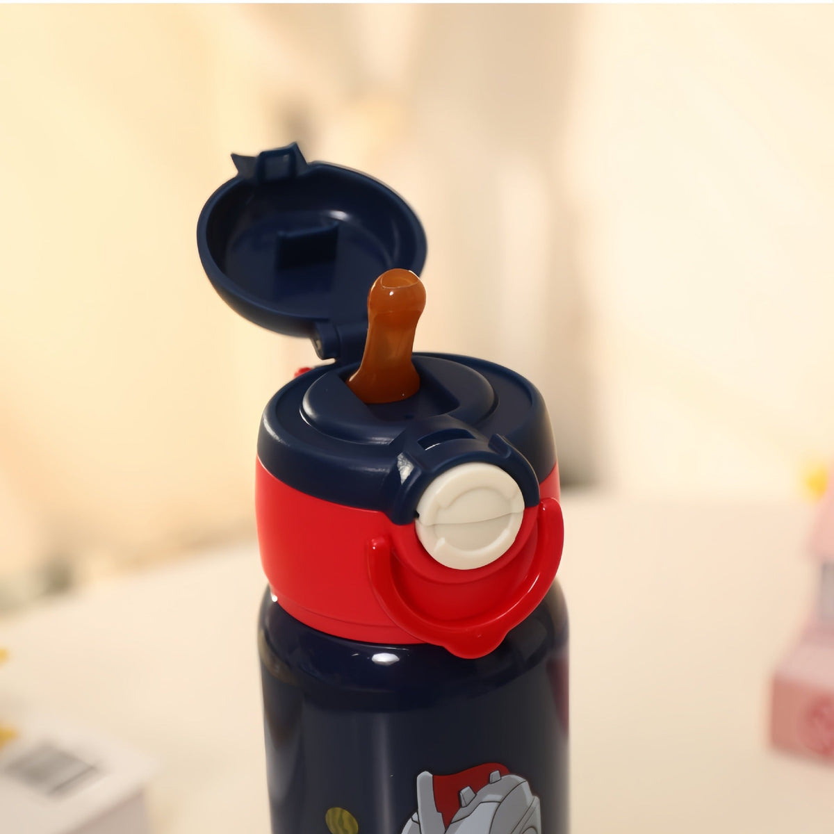 Botella térmica para mujer con diseño de superheroína