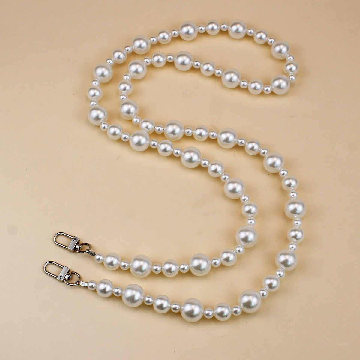 Cadena elegante de acero inoxidable