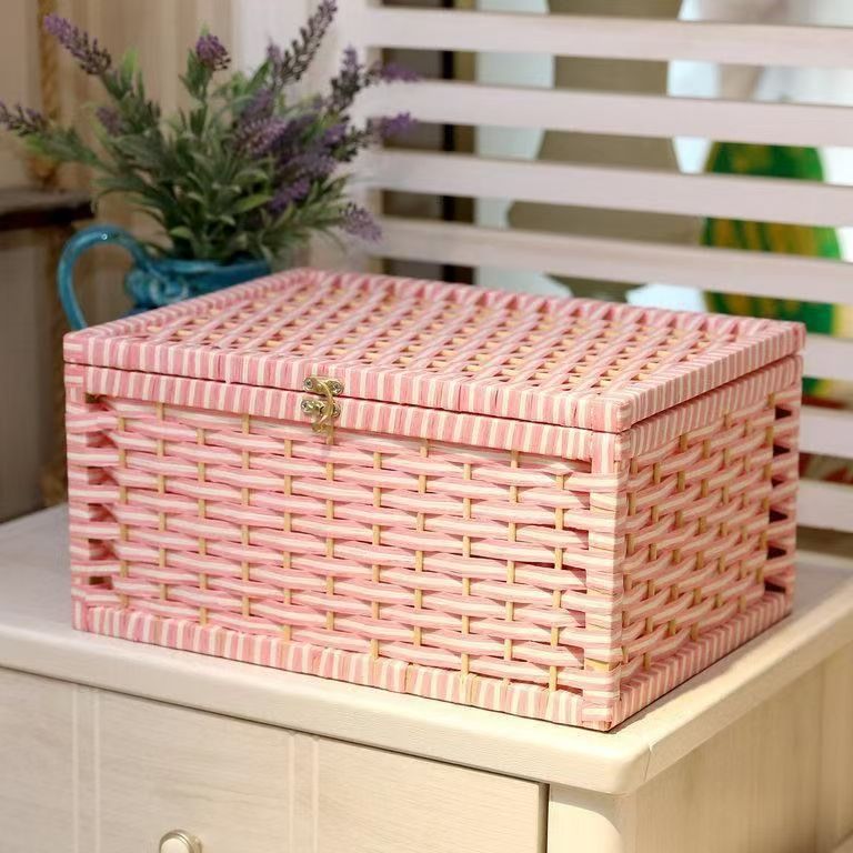 Caja de almacenamiento de ratán