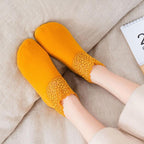 Calcetines cálidos con encaje decorativo