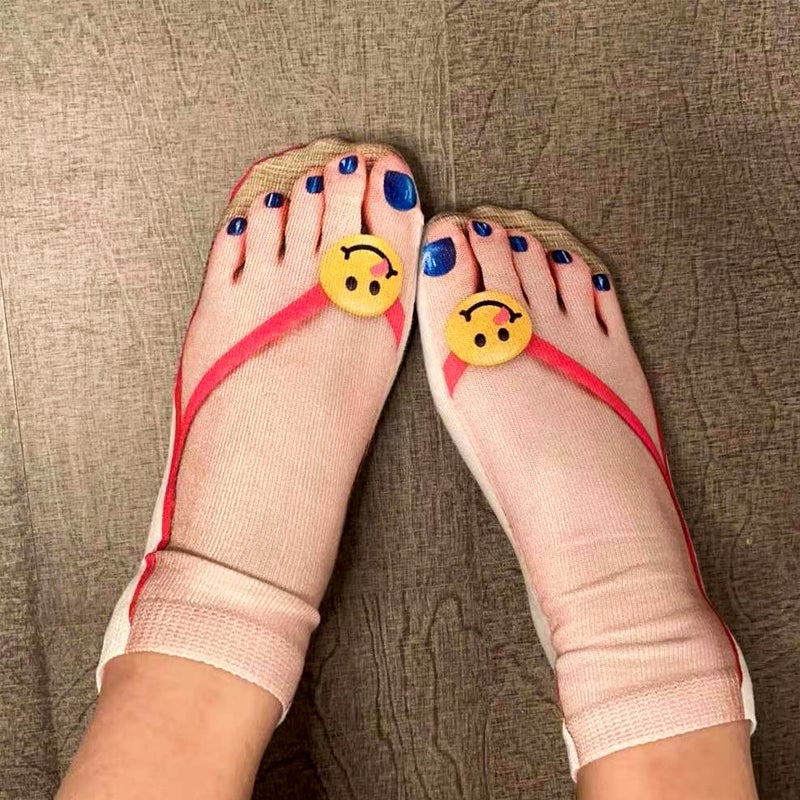 Calcetines con estampado de uñas