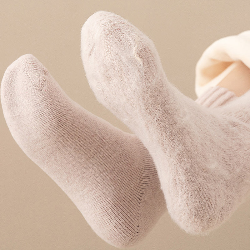 Calcetines térmicos BlazeFeet — Transforma tus pies helados en puro calor duradero (pack de 3)