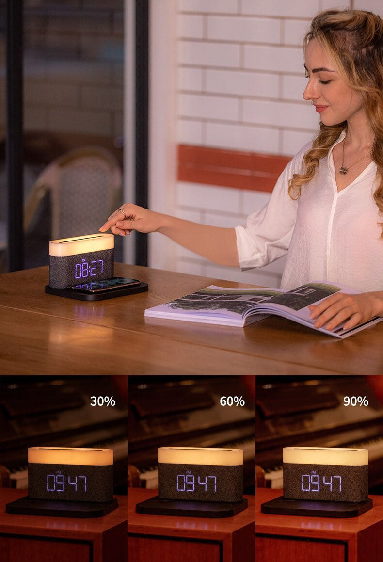 Cargador inalámbrico 3 en 1 con lámpara LED y despertador digital