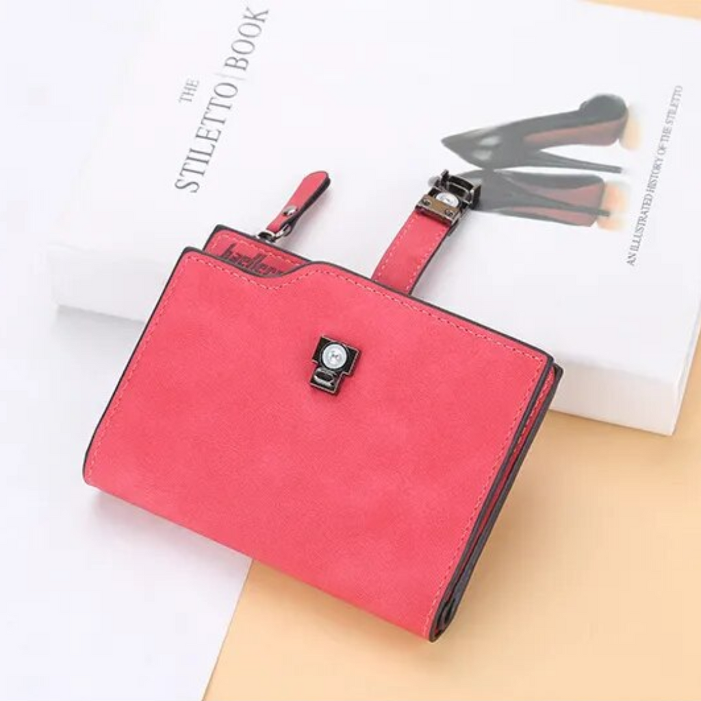 Cartera compacta con cierre magnético