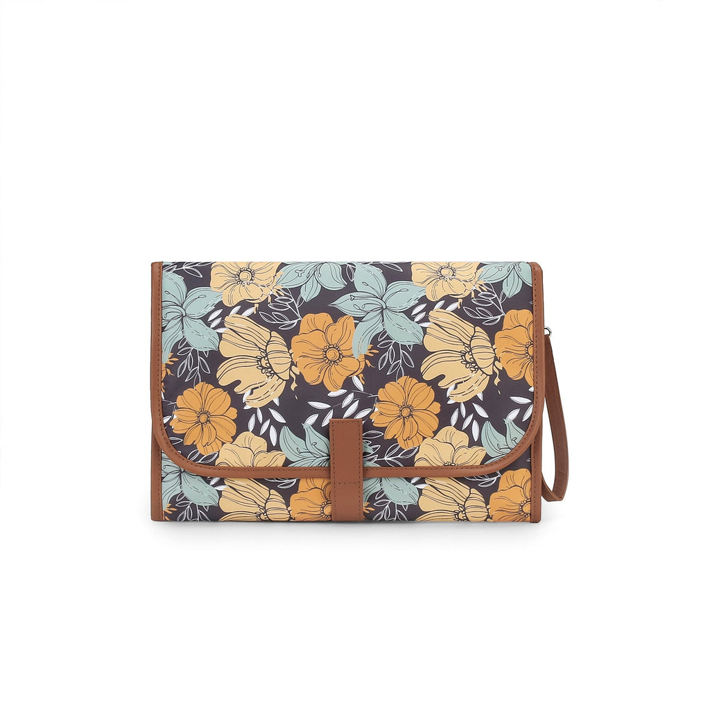 Cartera elegante con estampado floral