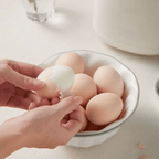 Cocedor de huevos eléctrico con carcasa de ABS | Funcionamiento con un botón y apagado automático | Huevos perfectamente
