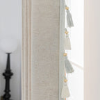 Cortina decorativa con flecos