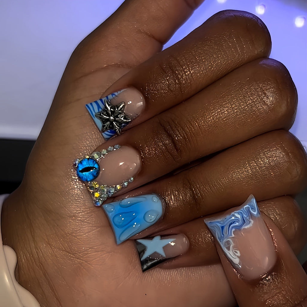 Diseño artístico de uñas en gel 3D
