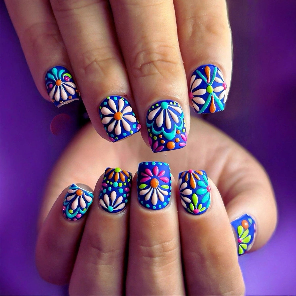 Diseños artísticos para uñas