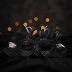 Disfraz de Halloween para niña, vestido de dálmata con manchas blancas y negras con capa, poliéster, máscara de plumas y