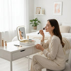 Espejo con luz LED y organizador de maquillaje GlowSpace con ángulo ajustable