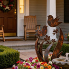 Estaca decorativa de jardín con silueta de pájaros y flores en hierro envejecido