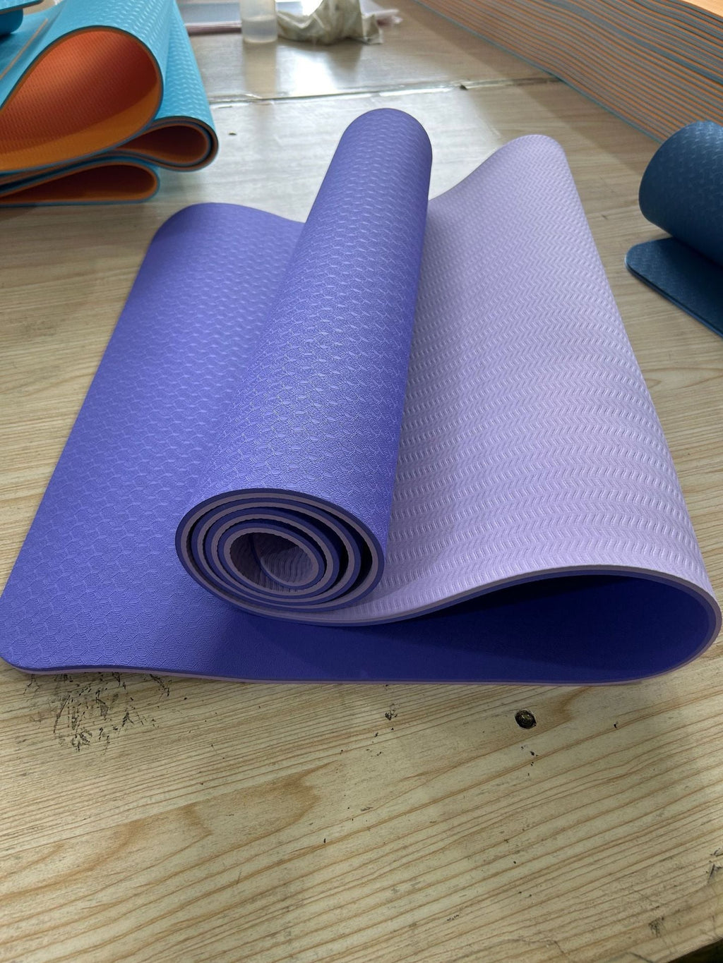 Esterilla de yoga fitness antideslizante con doble amortiguación