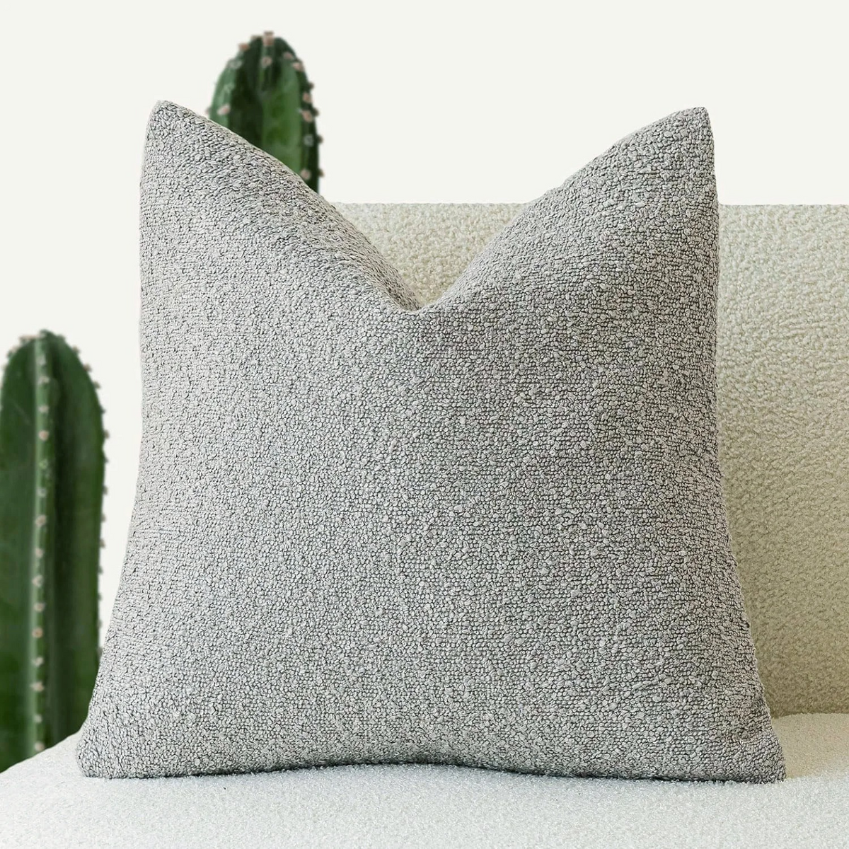 Funda de cojín Tulum de bouclé 45 × 45 cm