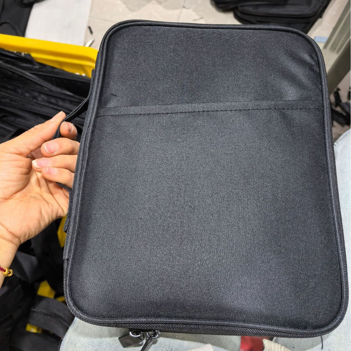 Funda protectora compacta para portátil