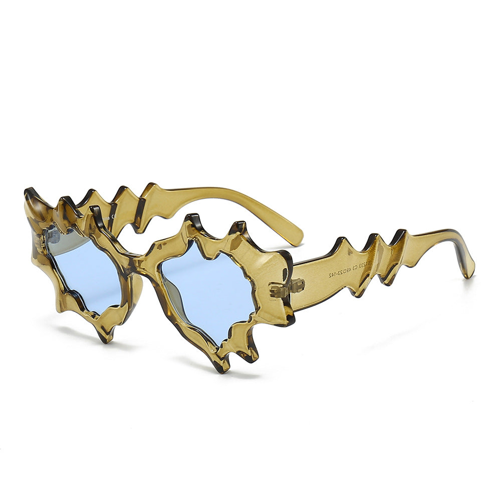 Gafas de sol de mujer con diseño de onda extravagante