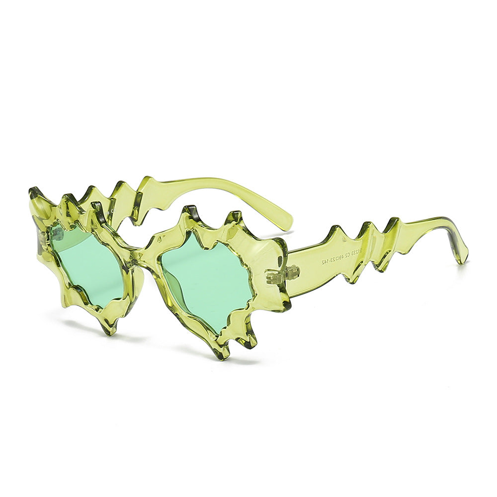 Gafas de sol de mujer con diseño de onda extravagante