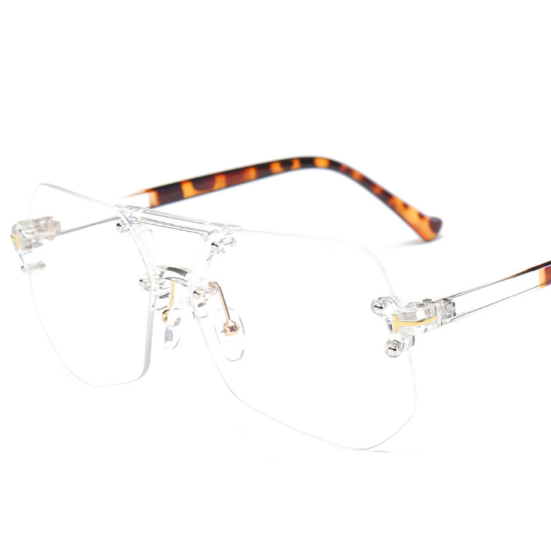 Gafas de sol futuristas para mujer