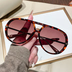 Gafas de sol para mujer con diseño extravagante y lentes llamativas