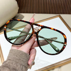 Gafas de sol para mujer con diseño extravagante y lentes llamativas