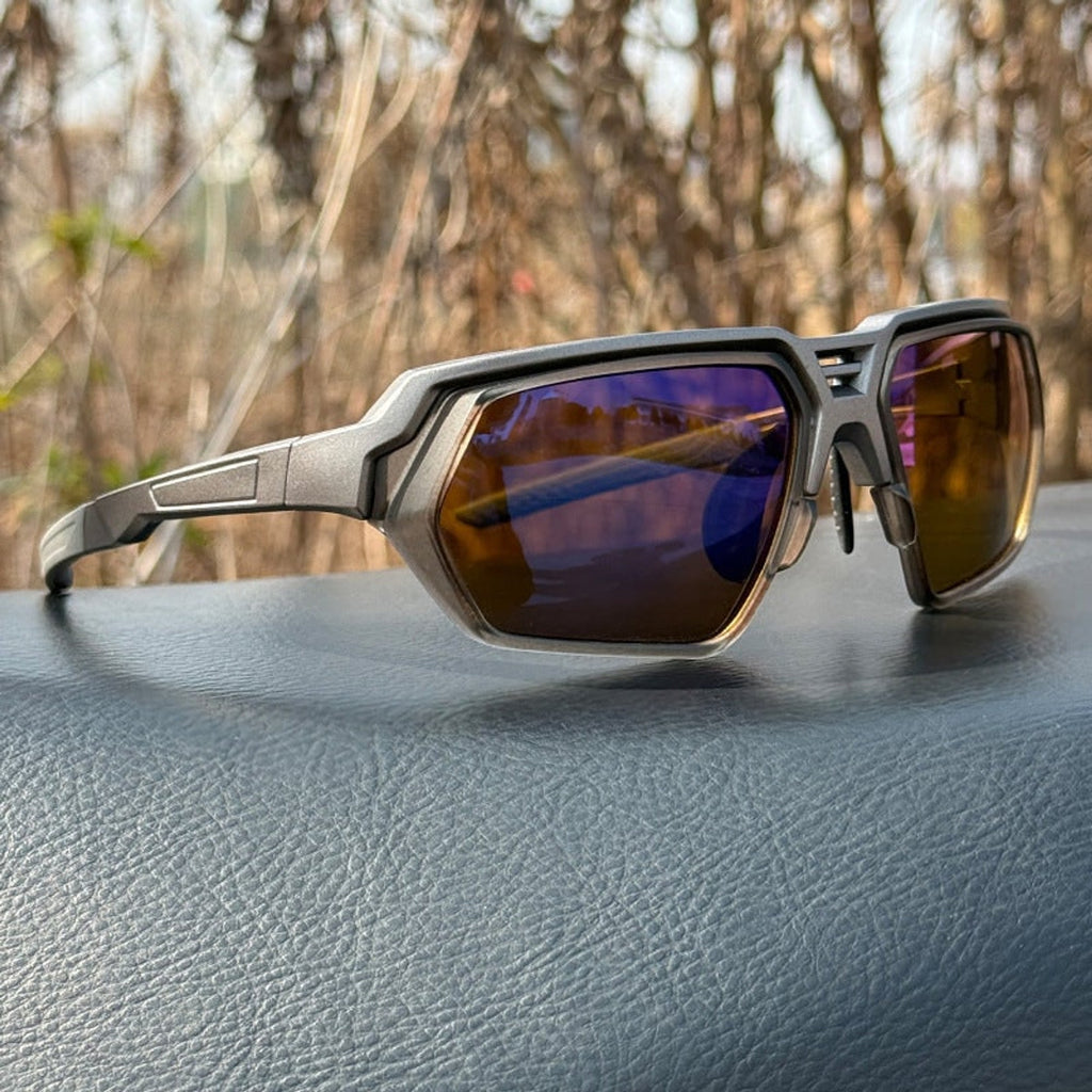 Gafas de sol deportivas fotocromáticas polarizadas con lentes de visión nocturna mejorada y montura envolvente táctica